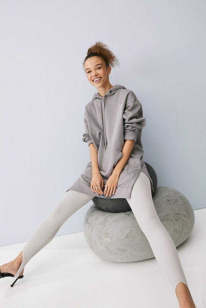 grey oversized sweatshirt for girls 